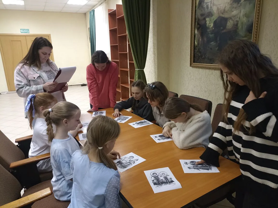 Познавательный час