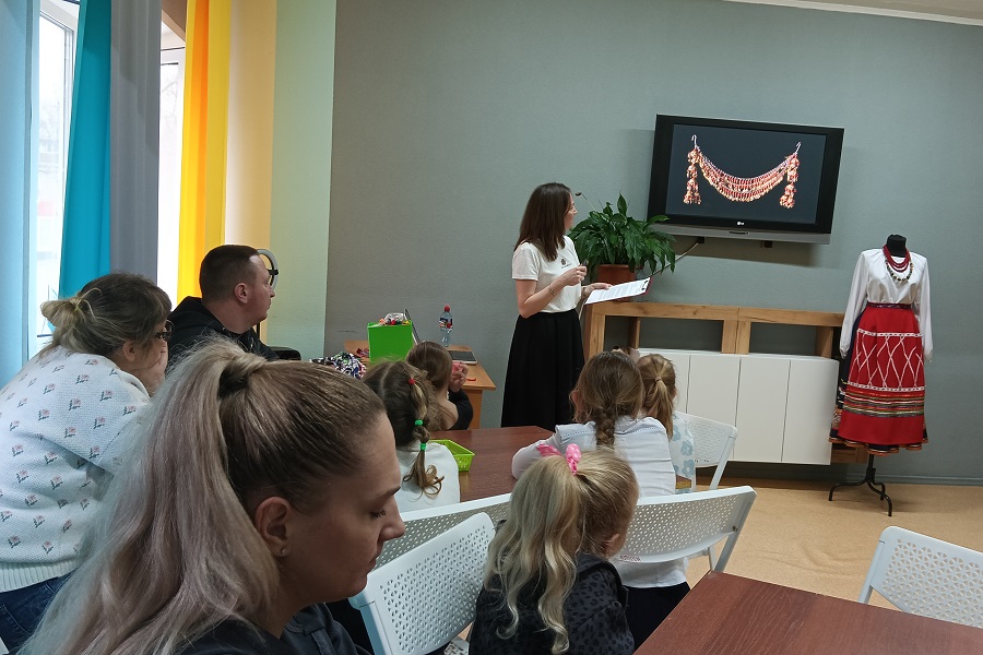 Женские украшения: отражение культуры и традиций народов России