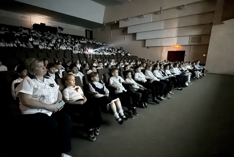 В преддверии Дня Победы в Липицком доме культуры прошёл кинопоказ